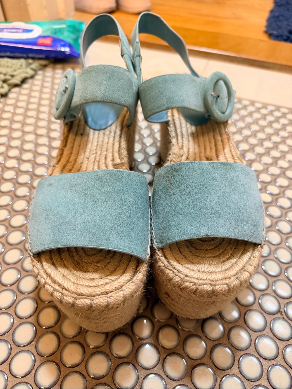Women’s Marc Fisher Espadrille Platform Sandals w light blue detailing